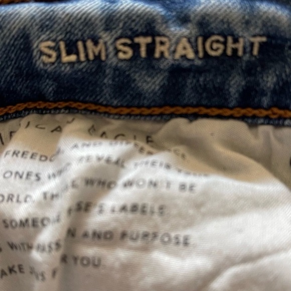 American Eagle- Women’s Slim Straight High Rise Very Distressed Jeans, 14S - Picture 2 of 10